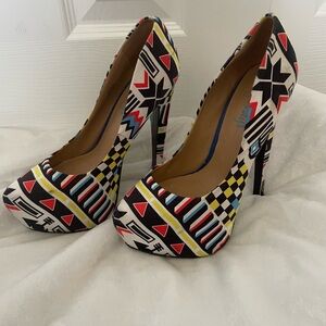 Taylor Says 6” Forever Young pumps